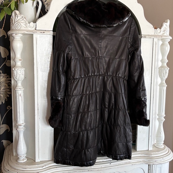 #150 leather and fur puffer coat - Picture 3 of 13